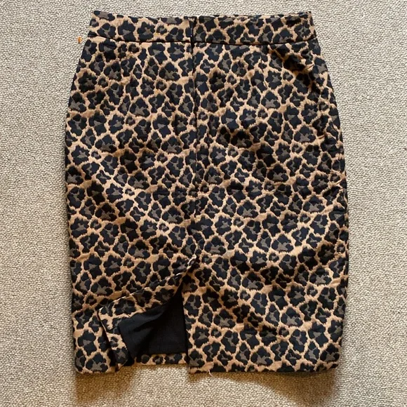 Loft skirt NWOT - Picture 3 of 7